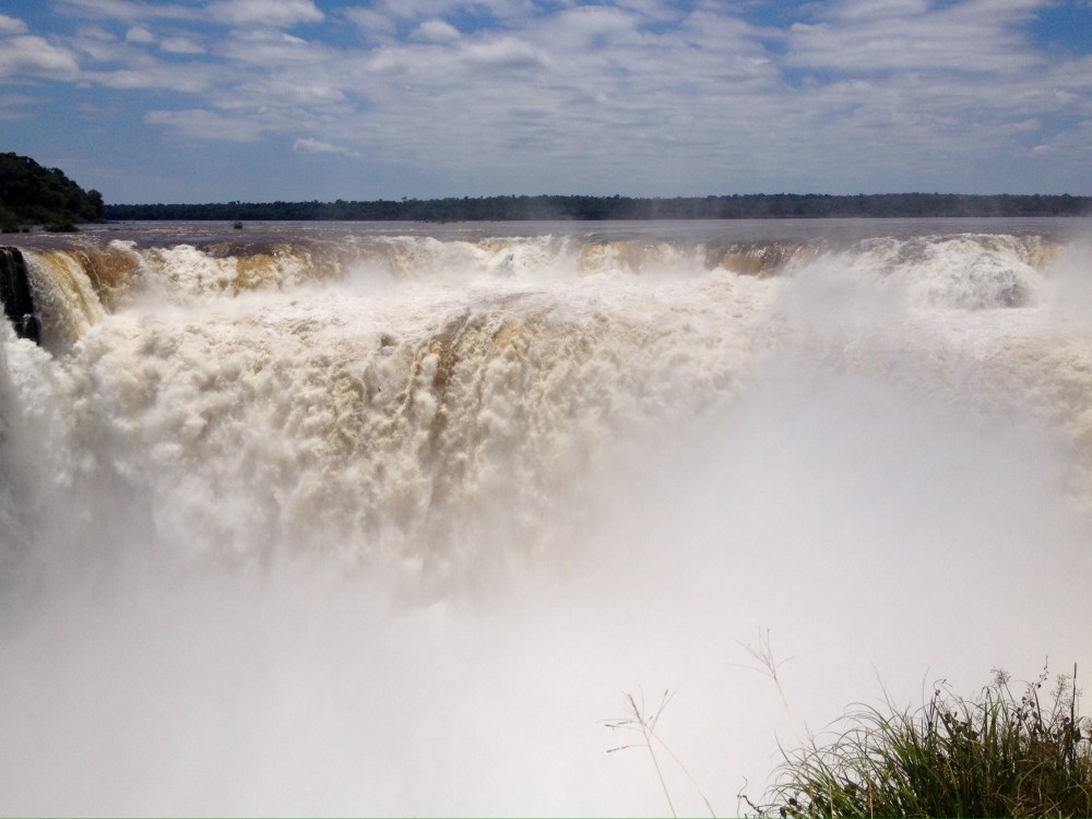 "Devils Throat" ist das Herzstück der Wasserfälle von Iguazu.