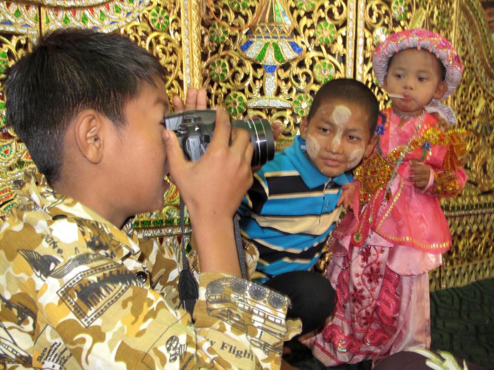 Kinder in Myanmar fotografieren