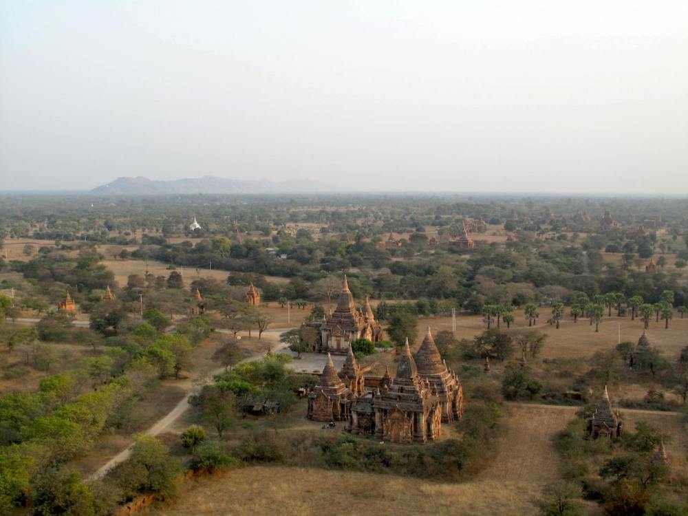 Pagodenfeld von Bagan in Myanmar