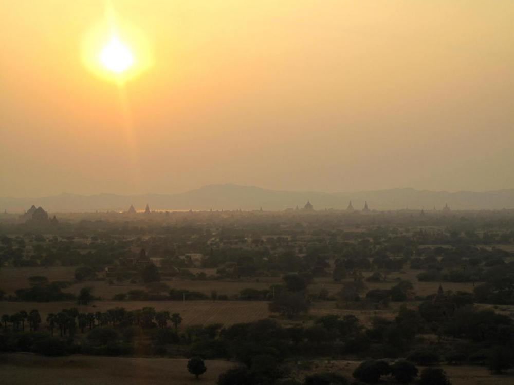 Sonnenuntergang in Bagan
