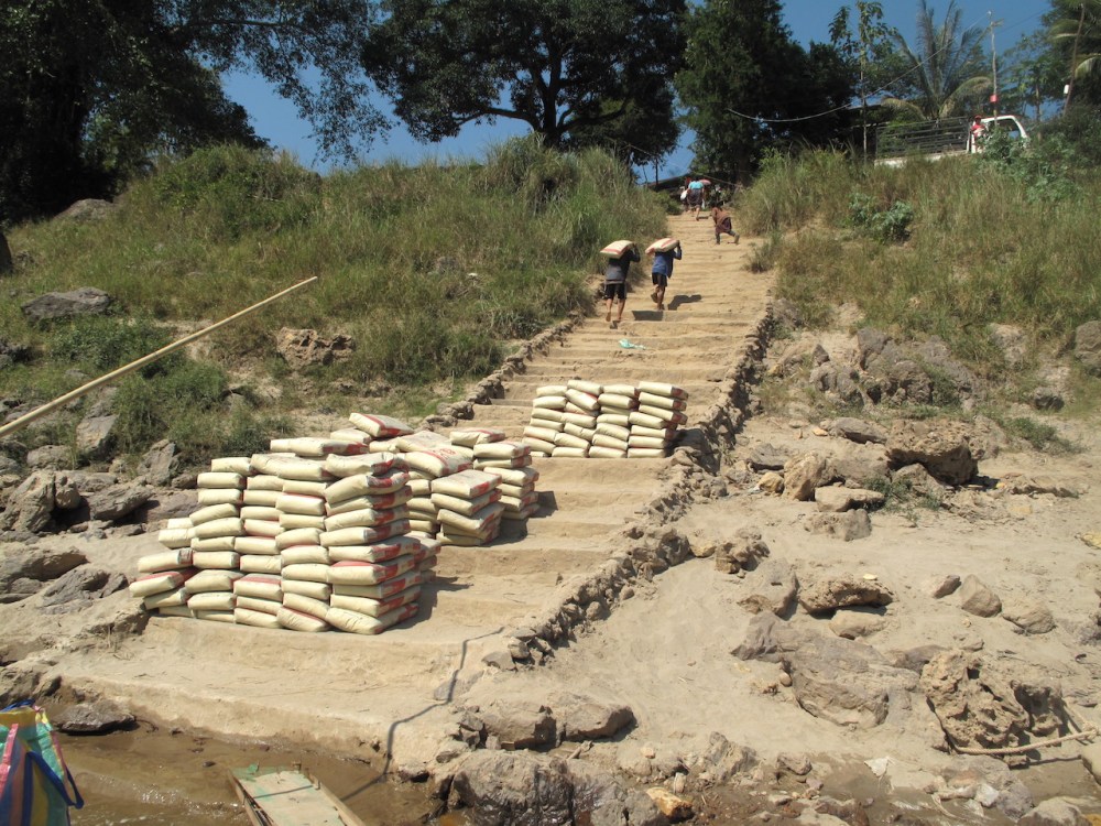 Mekong-Flussufer in Laos